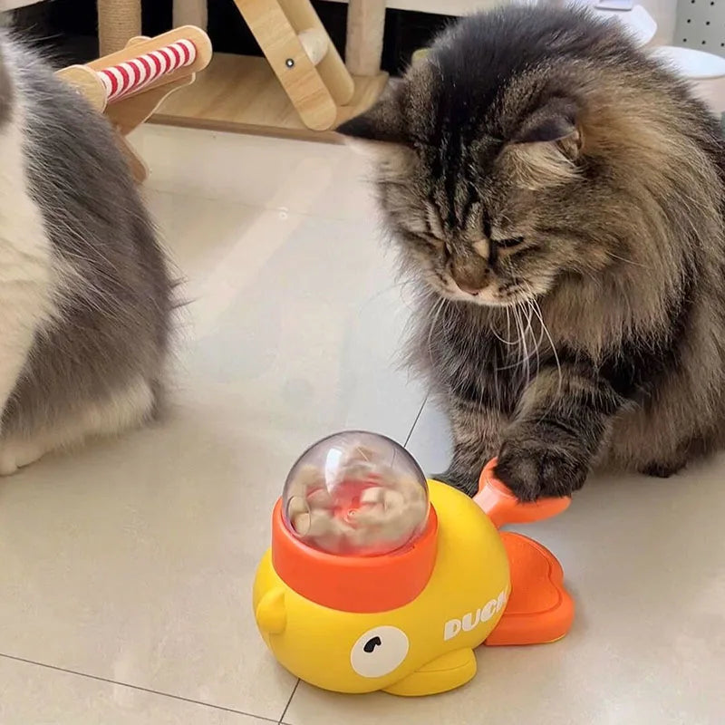 Pet cat and dog toy, little yellow duck pattern, pet intelligence, self-entertainment, food transmitter, leaky food toy