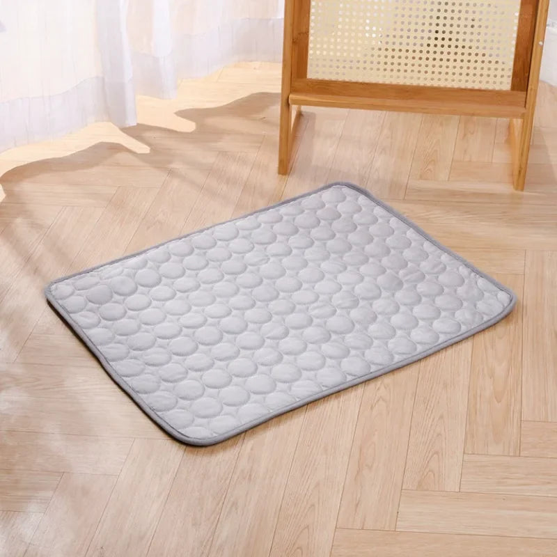 Ice Silk Pet Cooling Mat Cold Feeling Non Slip Washable Breathable Sleeping Pad Summer Nest For Small Medium Large Dog Cat Rest