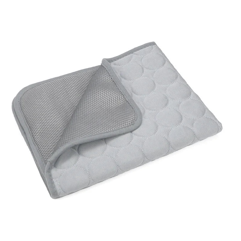 Ice Silk Pet Cooling Mat Cold Feeling Non Slip Washable Breathable Sleeping Pad Summer Nest For Small Medium Large Dog Cat Rest