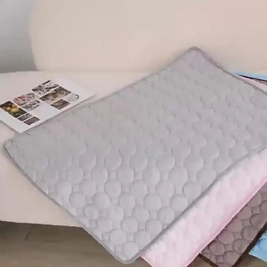 Ice Silk Pet Cooling Mat Cold Feeling Non Slip Washable Breathable Sleeping Pad Summer Nest For Small Medium Large Dog Cat Rest